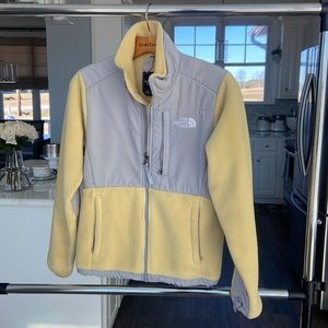 Amazing pastel yellow North Face Denali!  Womens size XS.